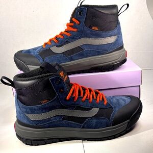 NWT Vans UltraRange EXO Mte Hi Top Hiking/Action Shoes Women’s 8.5